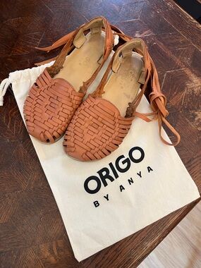 Origo by Anya - Barefoot Leather Woven Huaraches in Toffee Brown - Size 39